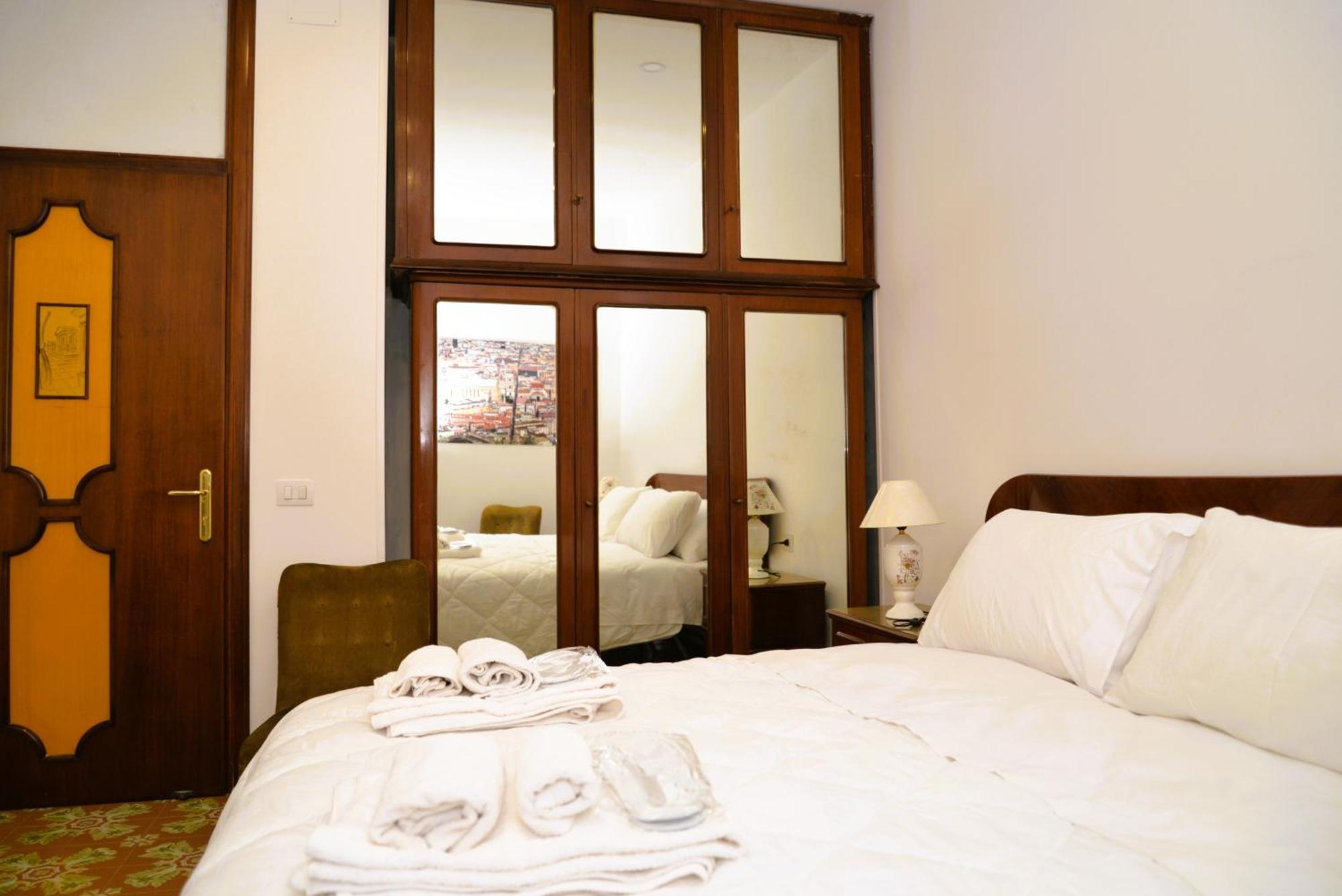 Punto Felice Riviera - Centro Citta Lungomare Caracciolo Hotell Napoli Eksteriør bilde
